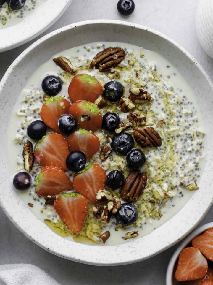 Overnight Oats without Chia Seeds (4 Ingredients)